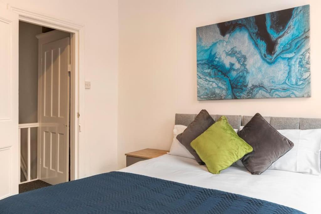 3-Bedroom Home In Liverpool L15 With Free Parking Zewnętrze zdjęcie